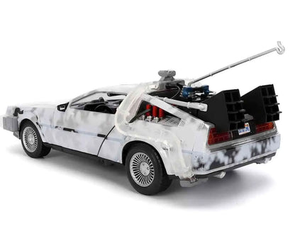 Zurück in die Zukunft – DeLorean Time Machine Frost Effect 1:24 Die-Cast Modell mit Licht – Jada Toys