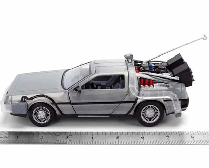 Zurück in die Zukunft – 40. Jubiläum Edition – DeLorean Time Machine 1:24 Die-Cast Modell mit Licht – Jada Toys