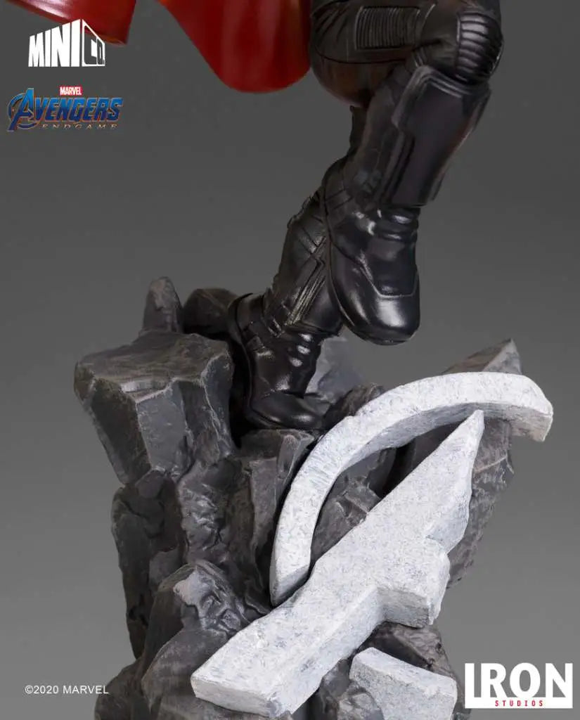 Avengers: Endgame – Thor mit Stormbreaker – MiniCo Statue – Iron Studios