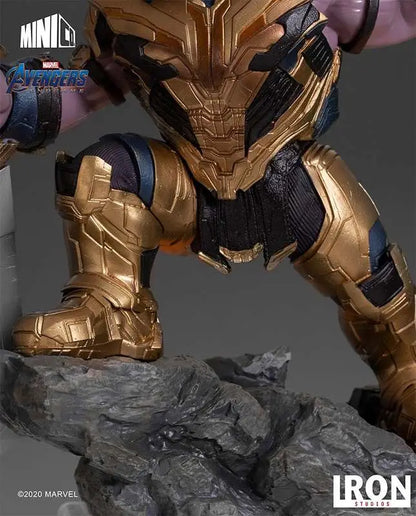 Avengers: Endgame – Thanos mit Doppelklinge – MiniCo Statue – Iron Studios