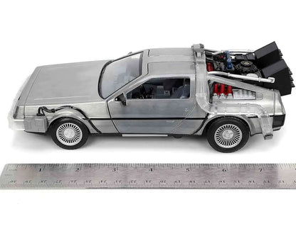 Zurück in die Zukunft – DeLorean Time Machine 1:24 Die-Cast Modell mit Licht – Jada Toys