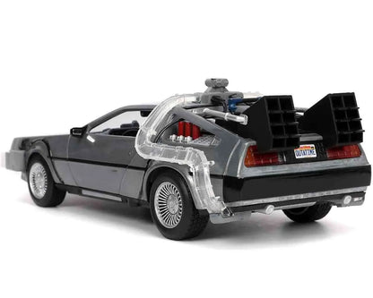 Zurück in die Zukunft – DeLorean Time Machine 1:24 Die-Cast Modell mit Licht – Jada Toys