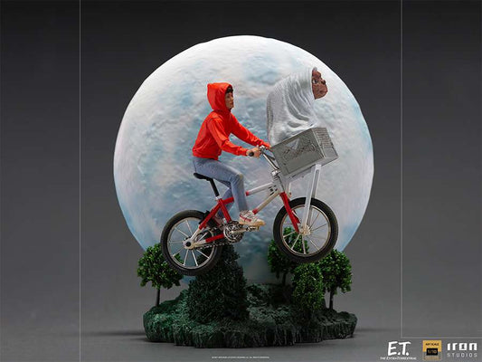E.T. & Elliot 1/10 Art Deluxe Statue Iron Studios