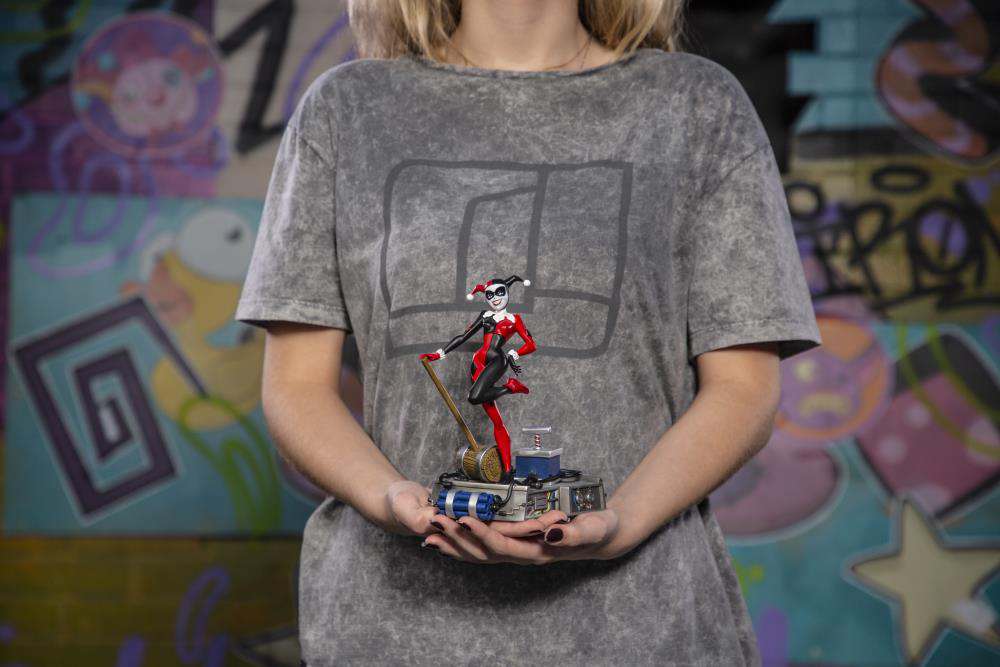 Batman animierte Harley Quinn 1/10 Statue Iron Studios
