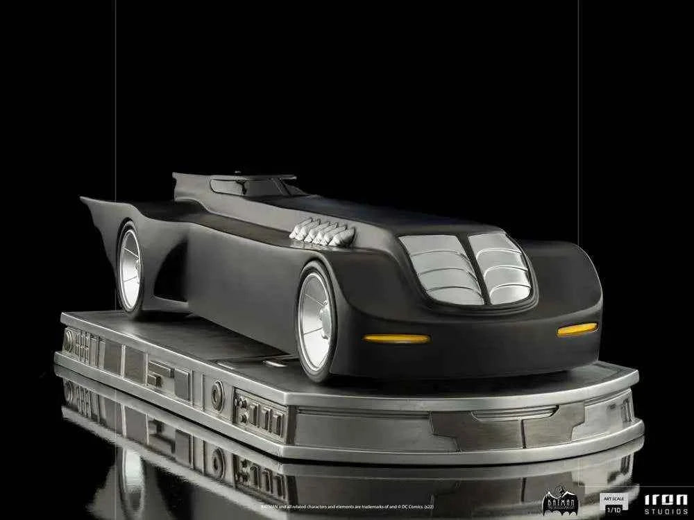 Batman: TAS Batmobil 1/10 Art Scale Statue – Iron Studios 63 cm - Actionfigurenwelt - Actionfigur Sammlerstück