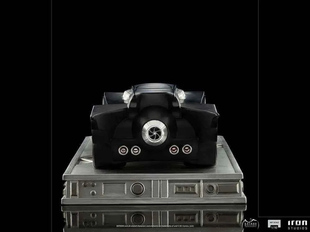 Batman: TAS Batmobil 1/10 Art Scale Statue – Iron Studios 63 cm - Actionfigurenwelt - Actionfigur Sammlerstück