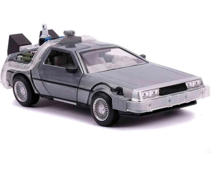 Zurück in die Zukunft II – DeLorean Time Machine 1:24 Die-Cast Modell mit Licht – Jada Toys