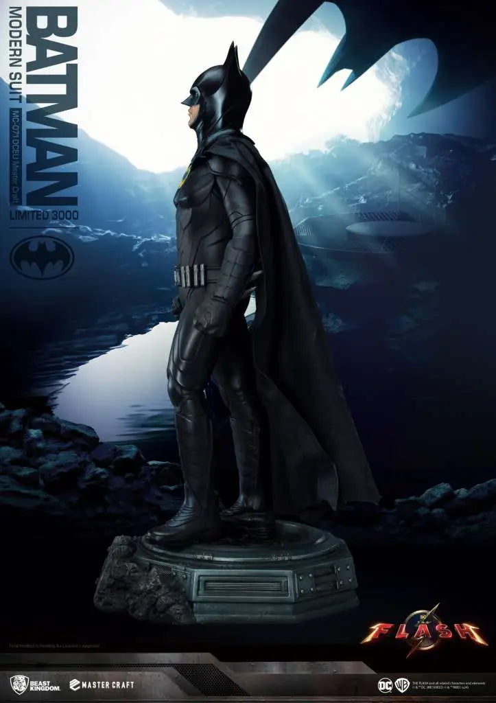 Beast Kingdom Master Craft MC-071 Batman Modern Suit (The Flash) – 42 cm Statue