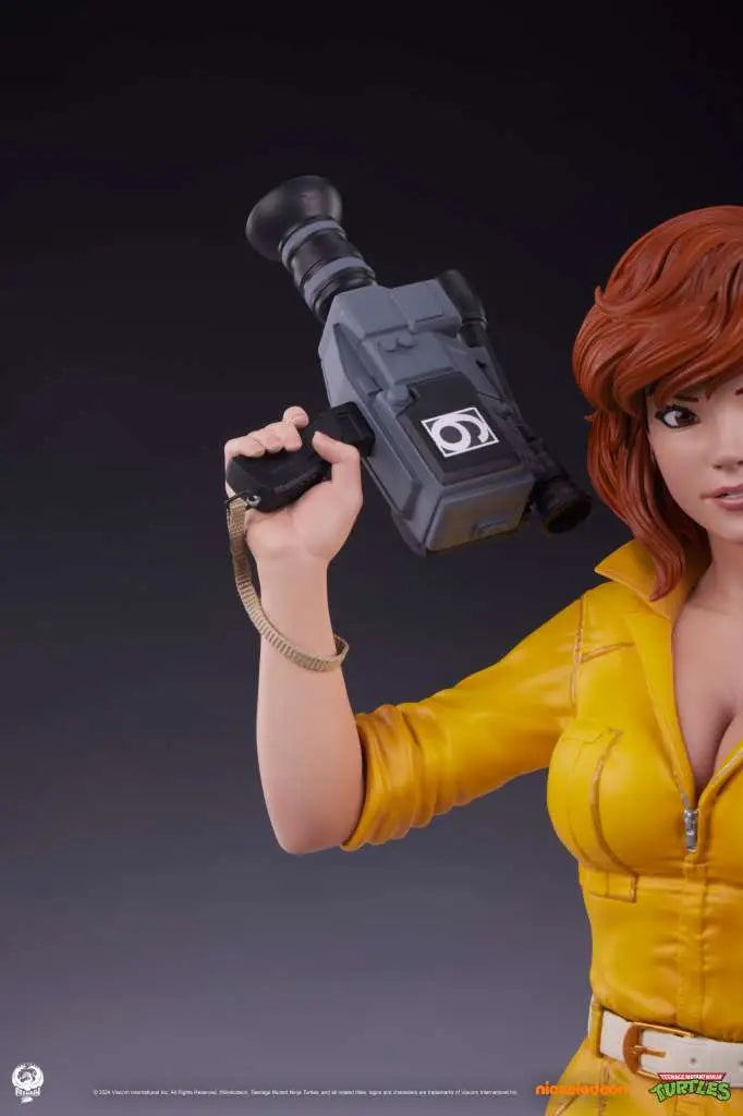 PCS Teenage Mutant Ninja Turtles April O'Neil 1:4 Statue – Premier Series